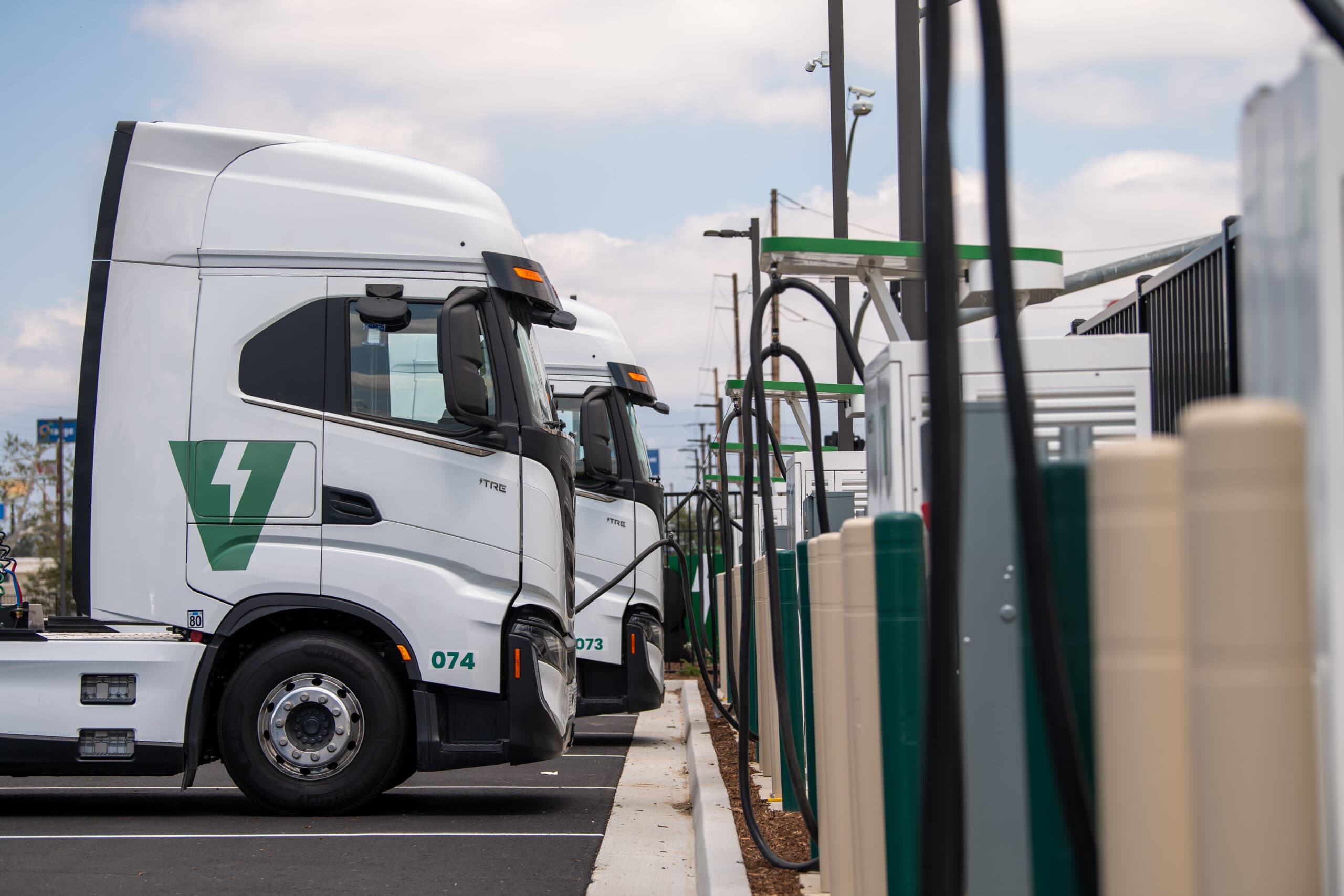 Truck-as-a-Service (TaaS): The Flexible Path to Fleet Electrification